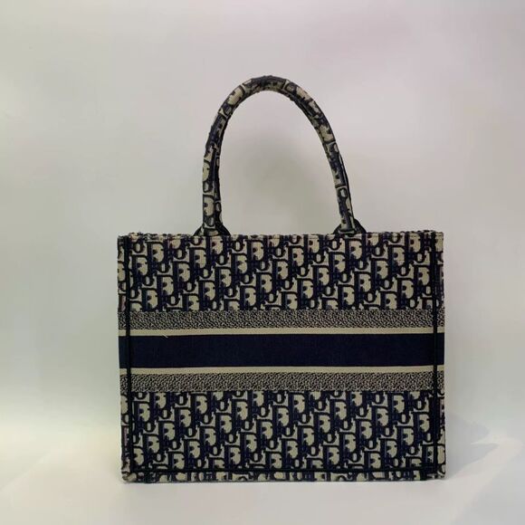 Dior Women Pre-Loved Bag Brand New Condition - Picture 4 of 9